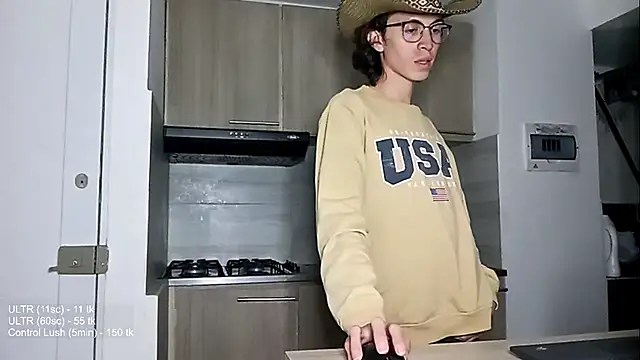 XXX chat uživo modela You_Sissy