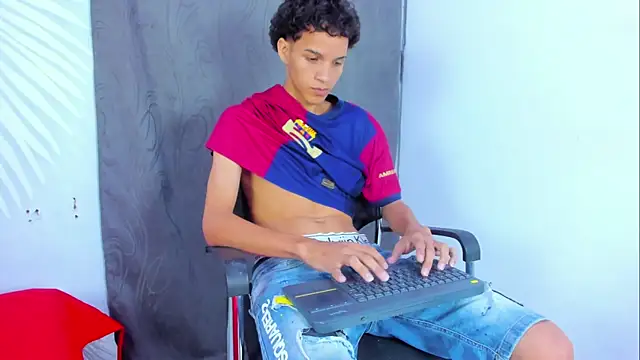LatinPrince_ – Naživo XXX chat