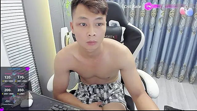 Chatroom XXX en direct de Naughty___asian