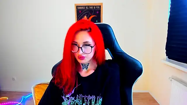 your_tora Adlı Modelin Canlı XXX Sohbeti