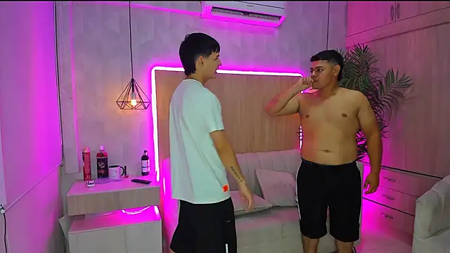 แชท XXX สดของ stangirls_