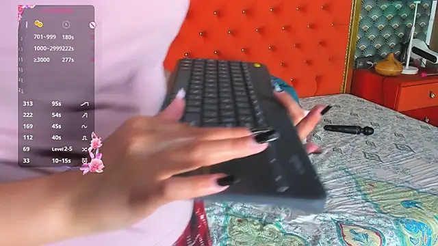 VallerieJones' Live XXX Chat