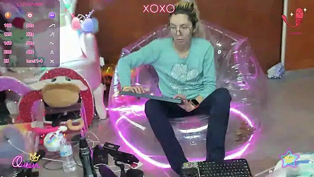 Czat XXX na żywo – Skinygirl