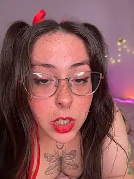 دردشة Mizztikaa الجنسية المباشرة