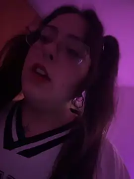 Mizztikaa 现场XXX聊天