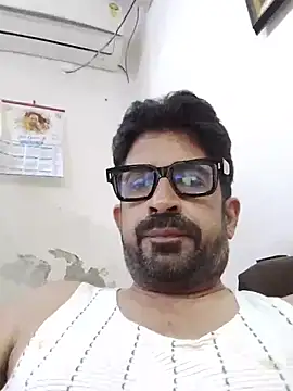 XxX_KING30 Chat XXX in diretta