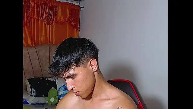 Chat +18 de rowanbig ao vivo