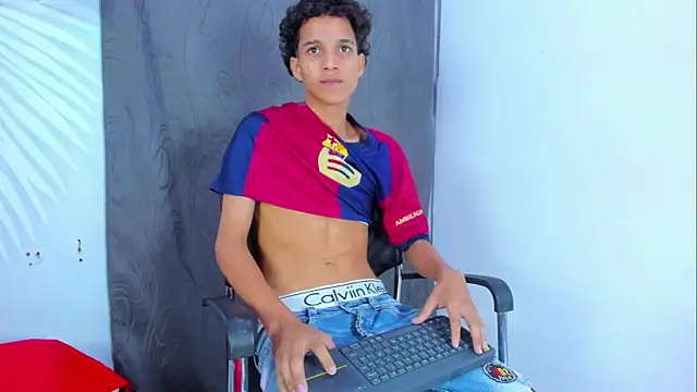 XXX chat uživo modela LatinPrince_