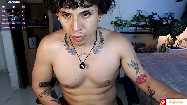 Magnuz_Col Live XXX-chat