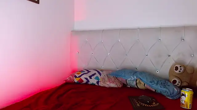 Angel_foxc13 Adlı Modelin Canlı XXX Sohbeti
