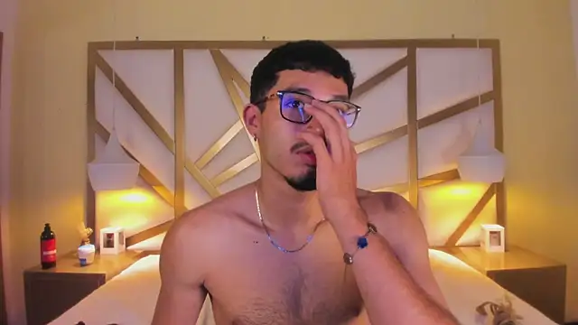 Jaxon_Carter: διαδικτυακό σόου στην κάμερα