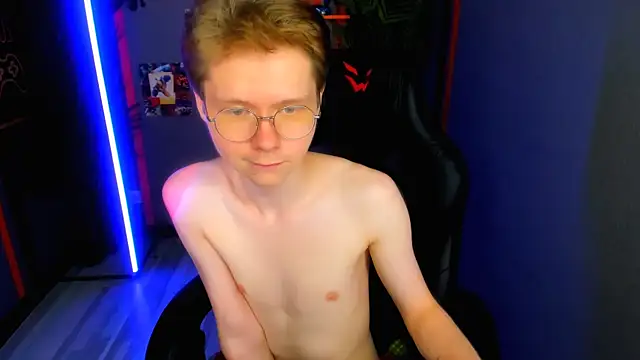 Онлайн чат XXX DanielSanders