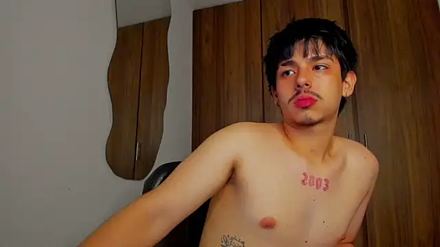 Maximo_MillerのライブXXXチャット