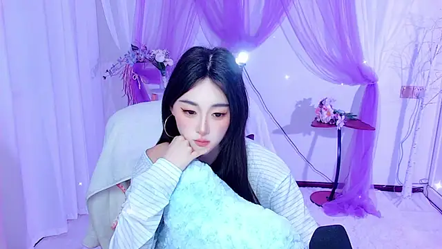 Czat XXX na żywo – Tili_Lucky