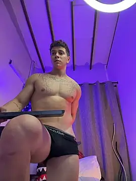 ASHTON_HILSn Live XXX chat