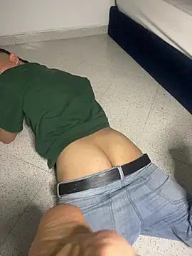 Czat XXX na żywo – _Leo_Boy