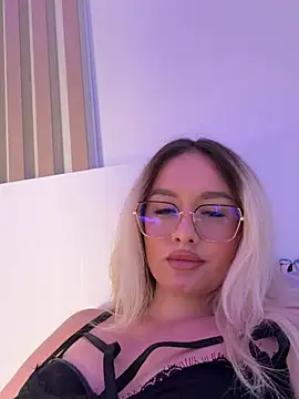 mollyxxx Adlı Modelin Canlı XXX Sohbeti