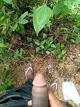 BIG_BLACK_12 live XXX chat
