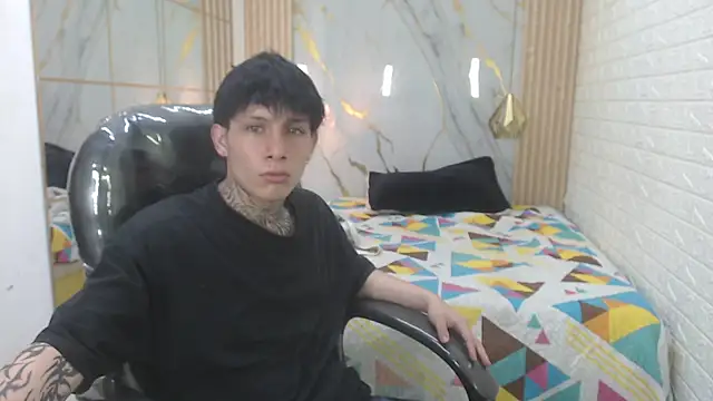 Cry_thereal Chat XXX in diretta