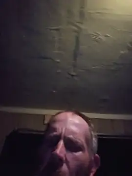 EEYORE86 Show in webcam