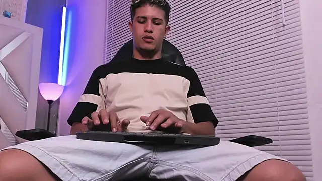 dominic_connor Live XXX-Chat
