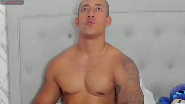 luigiferrara's Live XXX Chat