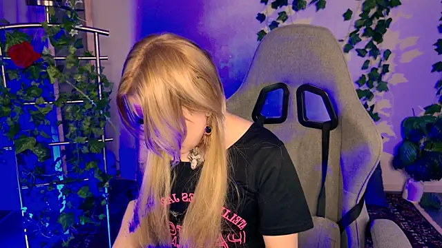 Czat XXX na żywo – Kumiho_7777