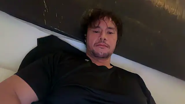 DepthMonger: διαδικτυακό σόου στην κάμερα