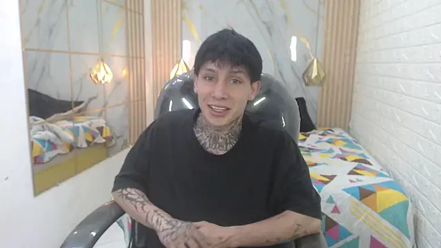Cry_thereal's Live XXX Chat