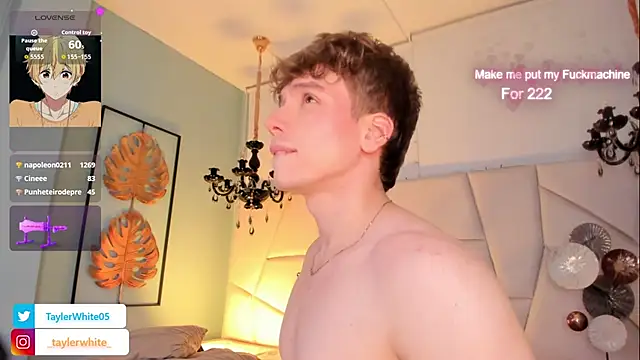 TaylerWhite Chat XXX in diretta