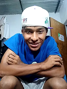 XXX chat uživo modela SOYFAKER