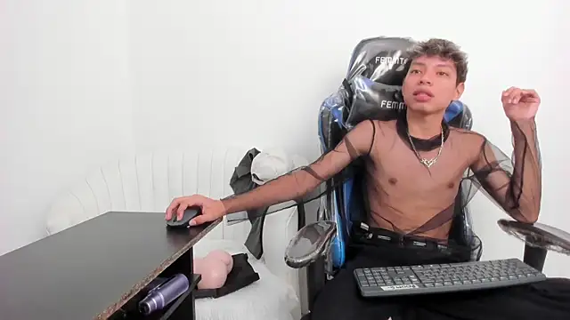 XXX chat uživo modela JeanLuc_Live