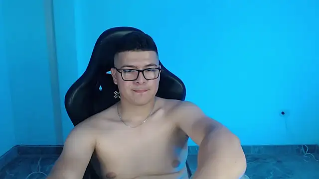 Plug_Control 라이브 XXX 채팅