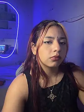 venus_aura Adlı Modelin Canlı XXX Sohbeti