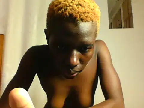 Goldy_petite Chat XXX in diretta