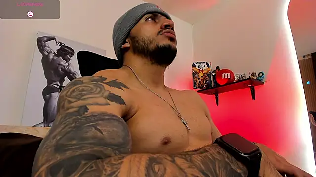 LiamReigns_ লাইভ XXX চ্যাট