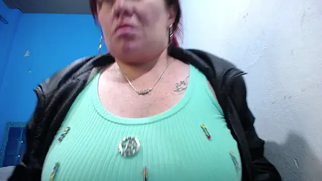 carolinhe26 live XXX chat