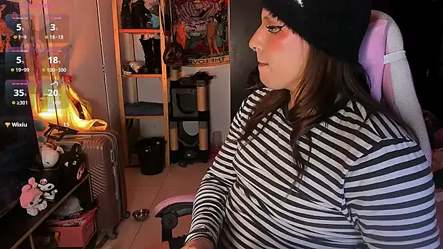 Loona_s Chat XXX live