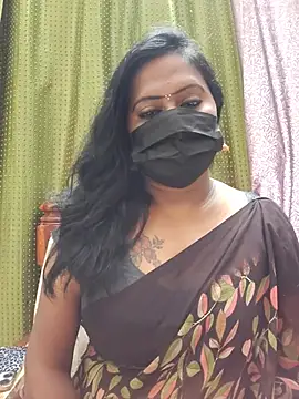 Meera_mia live XXX chat
