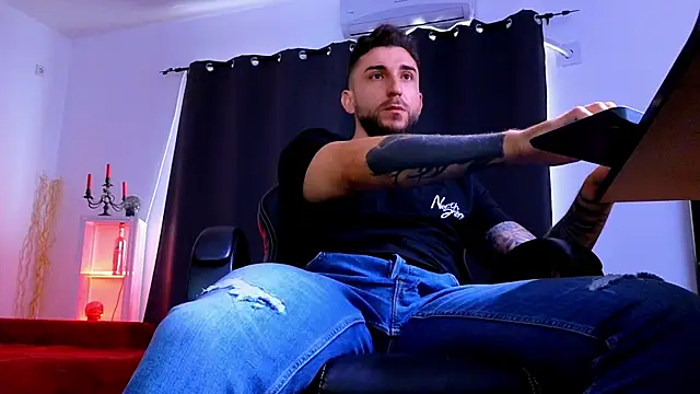 Chat XXX Live MightyAaron66