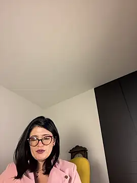 adriana71's Live XXX Chat