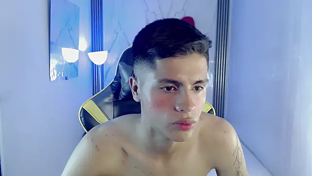 XXX chat uživo modela Ascii_one