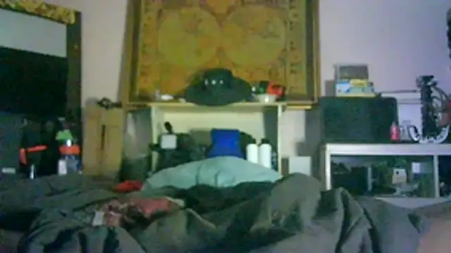 XXX chat uživo modela CR3M3_FIR3