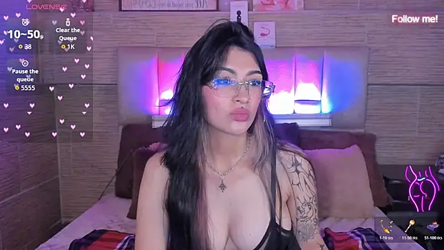 mia_devine_ লাইভ XXX চ্যাট