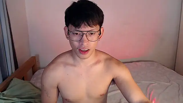 pinkcock_froi2305 webcam show
