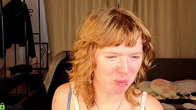 XXX chat uživo modela VioletDesiree