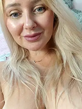 LadyLolyPop_ Adlı Modelin Canlı XXX Sohbeti