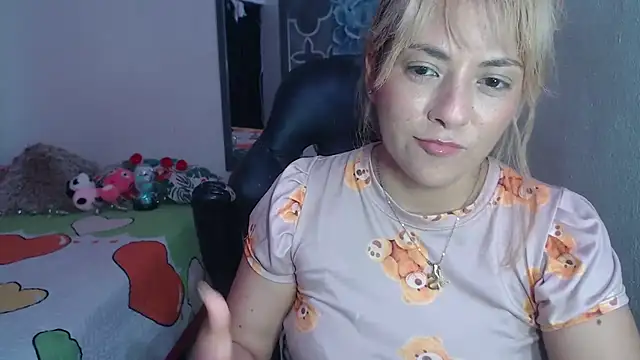 Chat XXX ao vivo de karamirror_