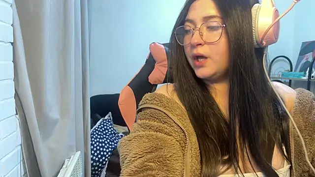 valentinauwu Chat XXX in diretta