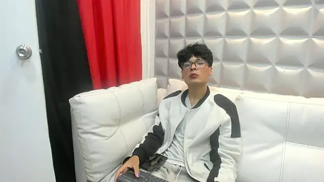 maximo_2019 Chat XXX live